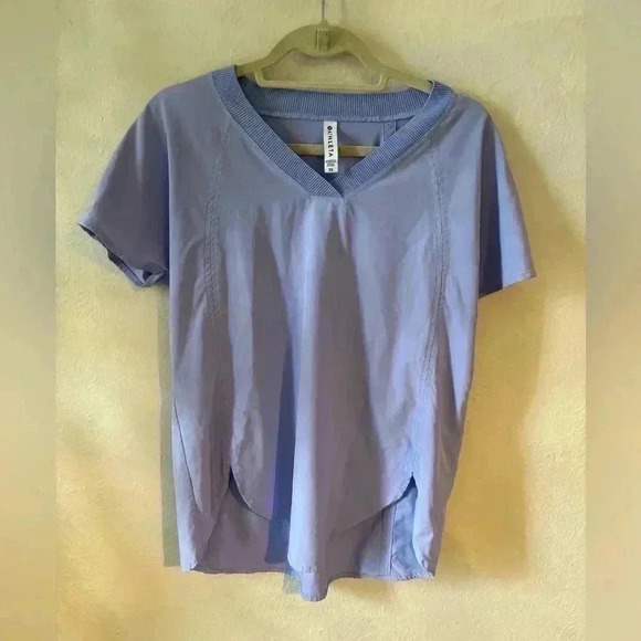 Athleta Zephyr V-Neck Tee - Picture 2 of 5